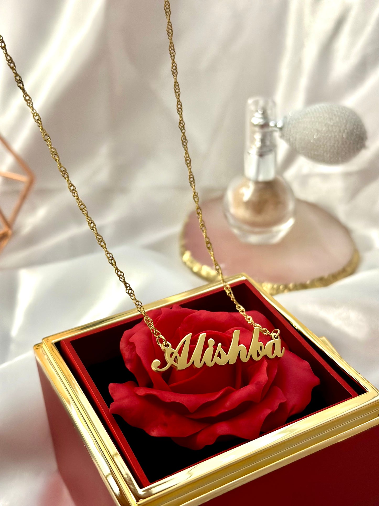 Huda Necklace