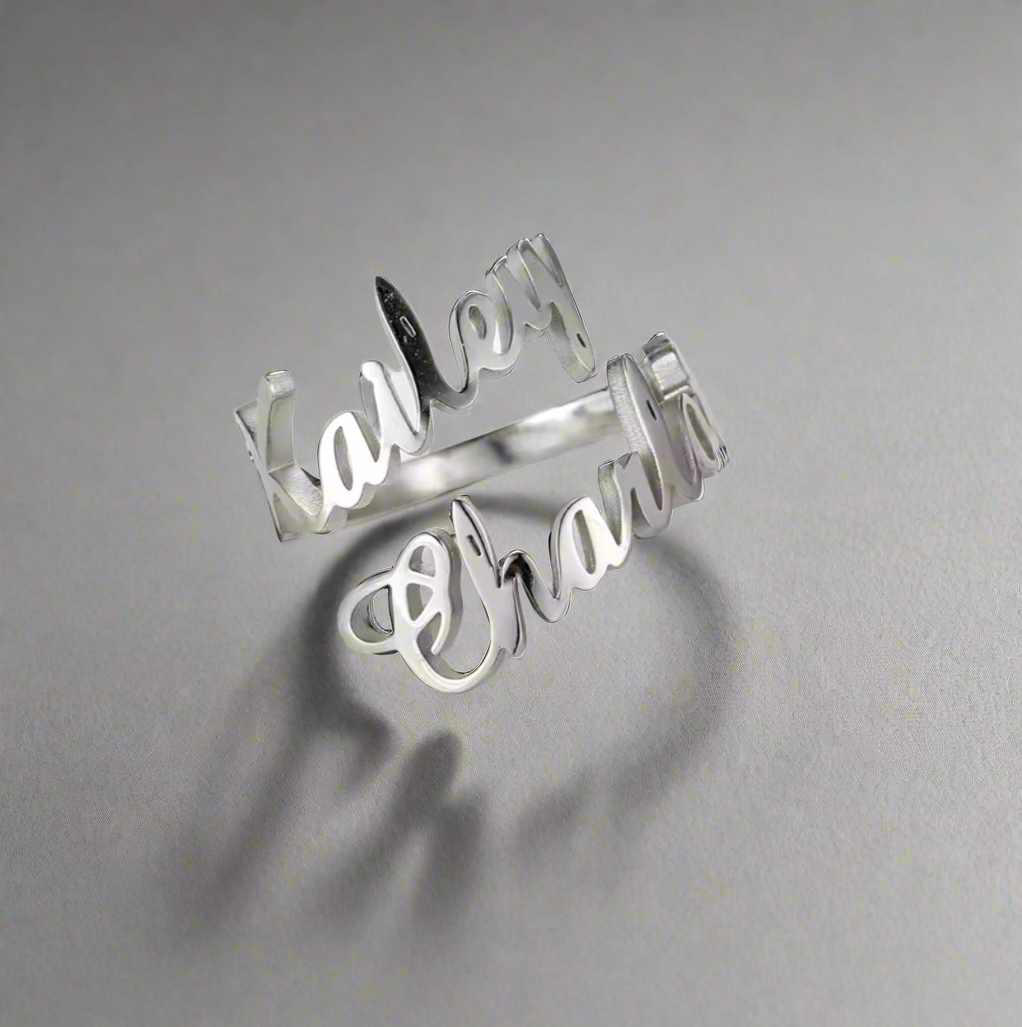 Double name ring