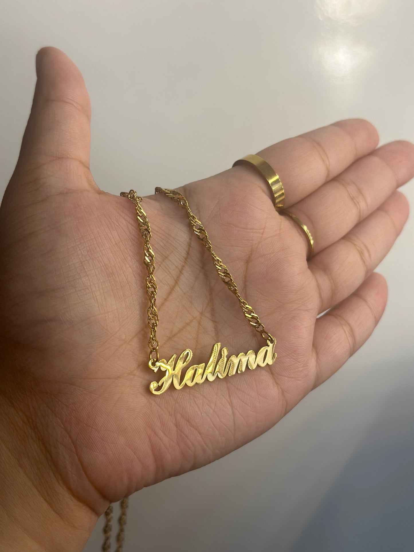 Huda Necklace